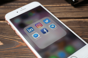 cercare lavoro social media